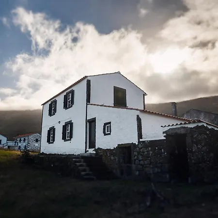 Liiiving In Azores - Ocean View House Feriehus